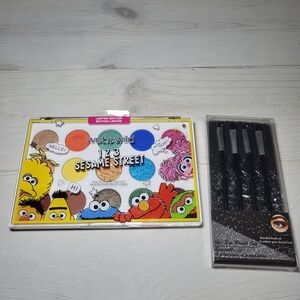Eyeshadow Palette Sesame Street Limited Edition & Eyeshadow Brushes New